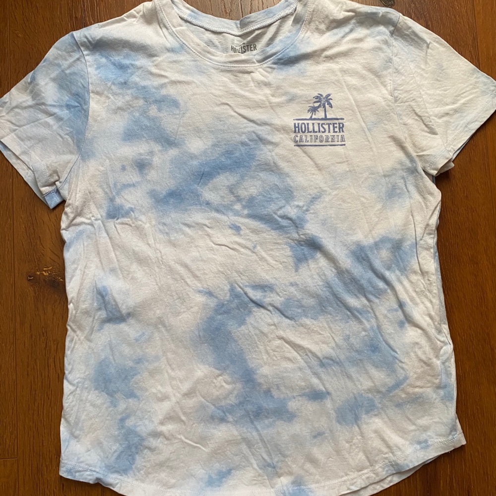 tie-dye tee